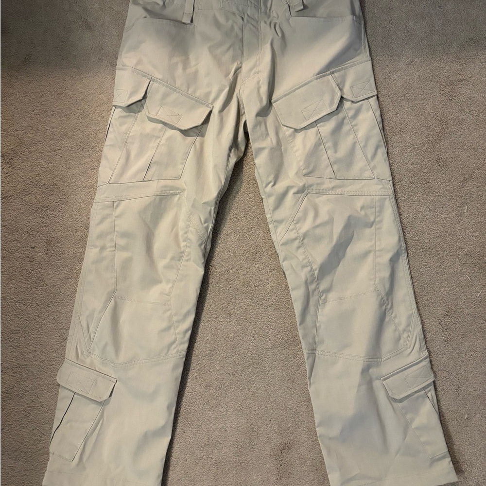 Under Armour men’s tactical pants